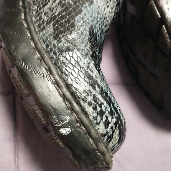 B.O.C. Born Concept snakeskin print clogs - Picture 4 of 6